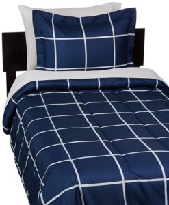 AmazonBasics 5-Piece Bed-In-A-Bag - Twin-Twin Extra-Long, Navy Simple Plaid